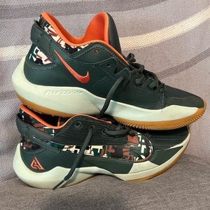 Nike Zoom Freak 2 Ashiko Green Basketball Shoes Sneakers Giannis Men's Sz 8.5 M